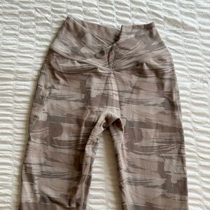 Small alphalete leggings